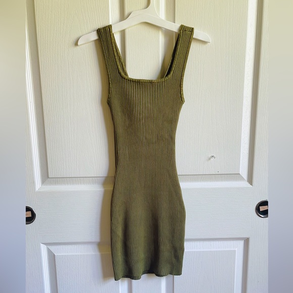 Abercrombie and Fitch reversible knit dress - Picture 6 of 13